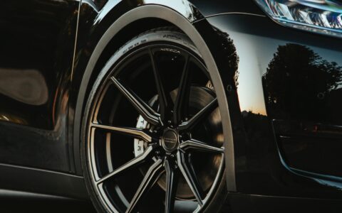Black Tesla Model Y - Vossen HF-3 Wheels