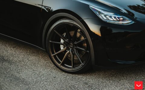Black Tesla Model Y - Vossen HF-3 Wheels