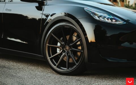 Black Tesla Model Y - Vossen HF-3 Wheels