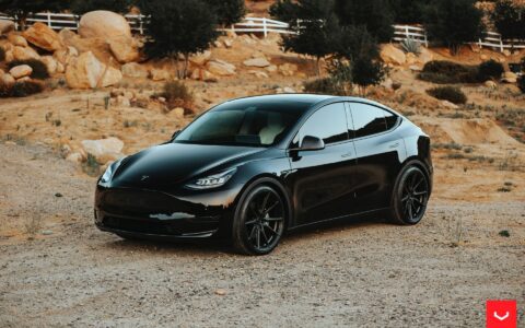 Black Tesla Model Y - Vossen HF-3 Wheels