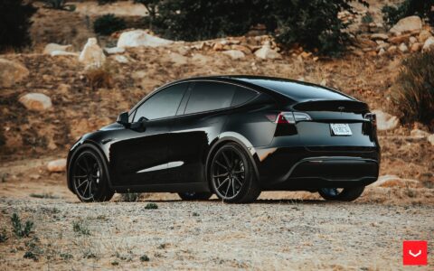 Black Tesla Model Y - Vossen HF-3 Wheels