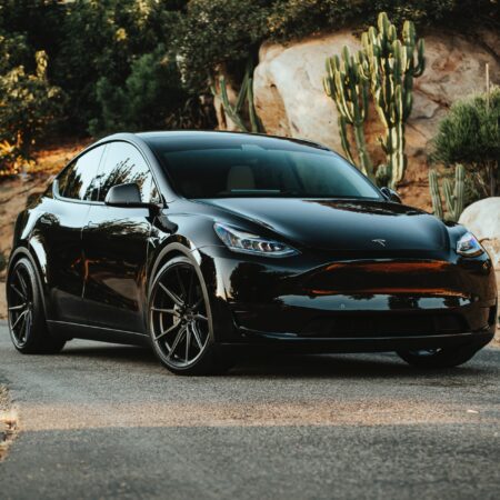Black Tesla Model Y – Vossen HF-3 Wheels in Satin Black