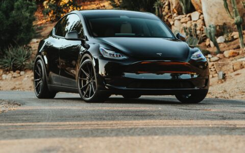 Black Tesla Model Y - Vossen HF-3 Wheels