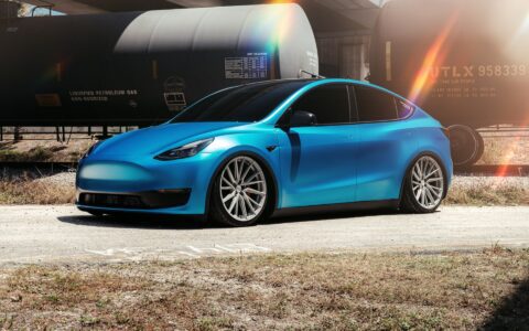 Blue Tesla Model Y - Vossen HF-4T Wheels