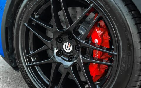 Deep Blue Metallic Tesla Model Y - UP x BBS Flugplatz Wheels, Carbon Ceramic Big Brake Kit