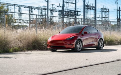 Red Multi Coat Tesla Model Y UP CYBRHX Wheels in Satin Titanium Image 4