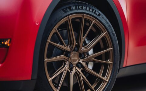 Red Tesla Model Y - Vossen HF-4T Wheels