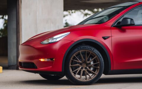 Red Tesla Model Y - Vossen HF-4T Wheels