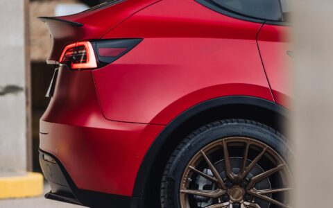 Red Tesla Model Y - Vossen HF-4T Wheels