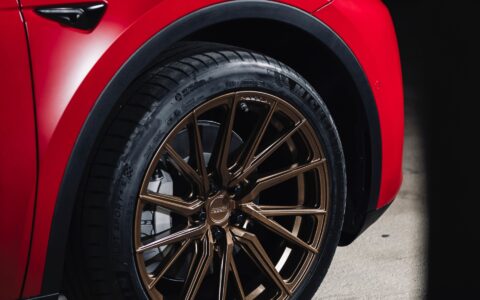 Red Tesla Model Y - Vossen HF-4T Wheels