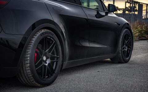 Solid Black Tesla Model Y Dual Motor Performance UP x BBS Flugplatz Wheels Image 7