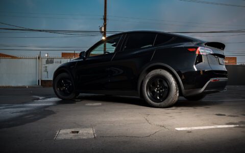 Black Tesla Model Y Dual Motor on UP.FIT Forged PD Wheels in Satin Black