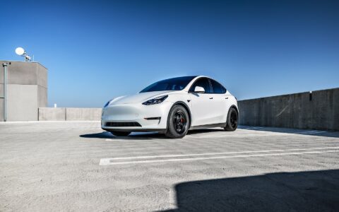Tesla Model Y 18 inch UP.FIT Forged PD Wheel and Tire Package Satin Black Unplugged Performance Image (8)