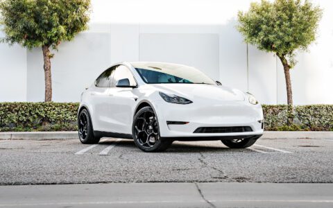 Tesla Model Y 21 inch gloss black UP-05 forged wheels big brake bit bbk unplugged performance 1920px image (11)