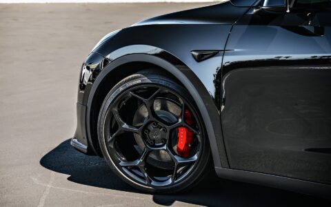 Tesla Model Y with Carbon Aero Parts on 21 inch UP-03 Forged Wheels In Gloss Black