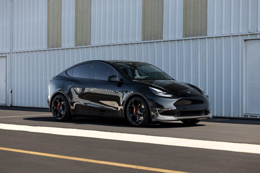 Black Tesla Model Y – UP-05 Forged Wheels In Gloss Black