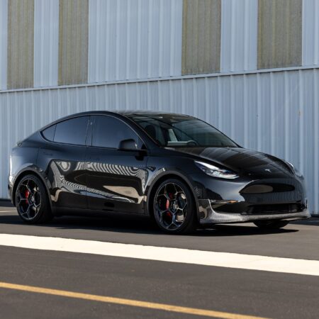 Black Tesla Model Y – UP-05 Forged Wheels In Gloss Black