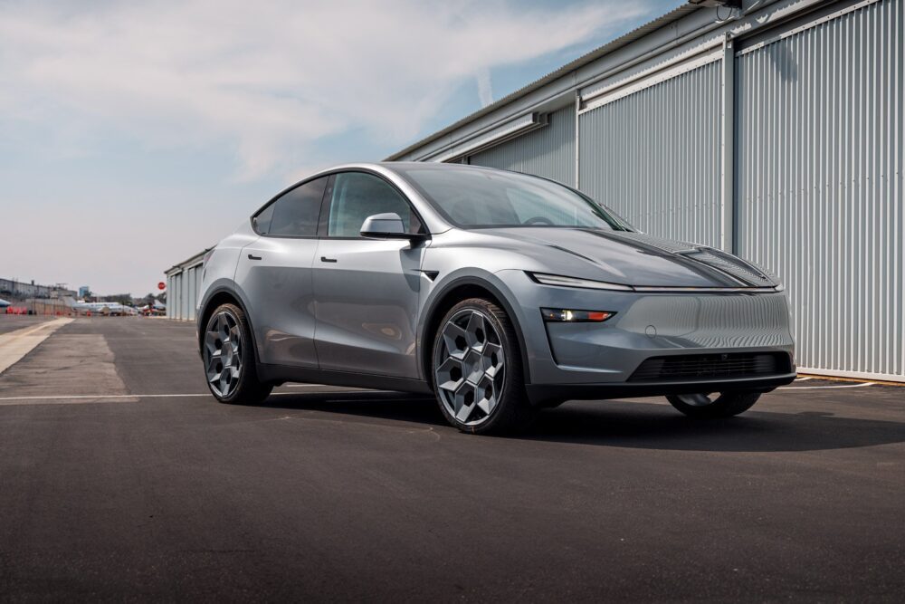 Quicksilver Tesla Model Y Launch Edition ‘Juniper’ – CYBRHEX Forged Wheels in Satin Titanium