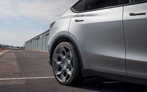 Quicksilver 2026 Tesla Model Y Launch Edition - CYBRHEX Forged Wheels in Satin Titanium