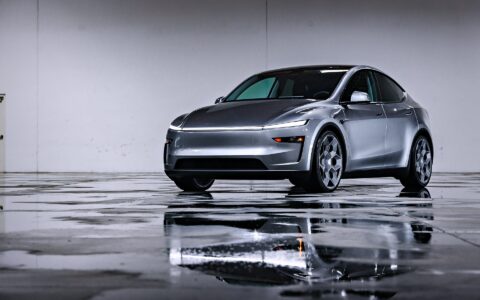 Quicksilver 2026 Tesla Model Y Launch Edition - CYBRHEX Forged Wheels in Satin Titanium