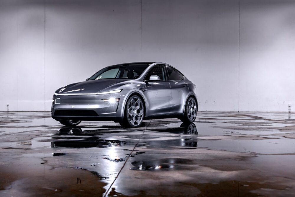 Quicksilver 2026 Tesla Model Y Launch Edition – CYBRHEX Forged Wheels in Satin Titanium