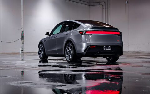 Quicksilver 2026 Tesla Model Y Launch Edition - CYBRHEX Forged Wheels in Satin Titanium