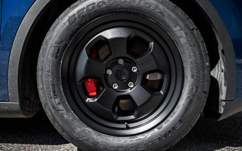 Tesla Model Y with UP.FIT Forged PD 18 inch Wheel and Tire Package 1920px (12)