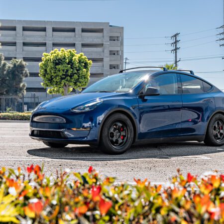 Blue Tesla Model Y – UP.FIT PD Forged Wheels in Satin Black