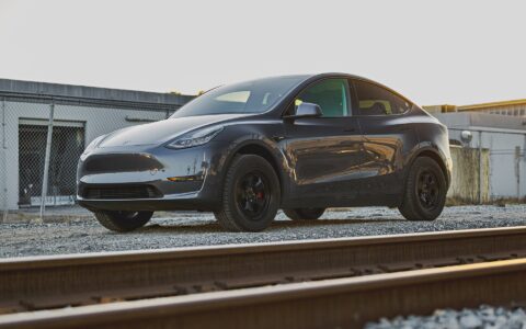 Lifted Gray Model Y on UP.FIT Forged PD Wheels in Satin Black