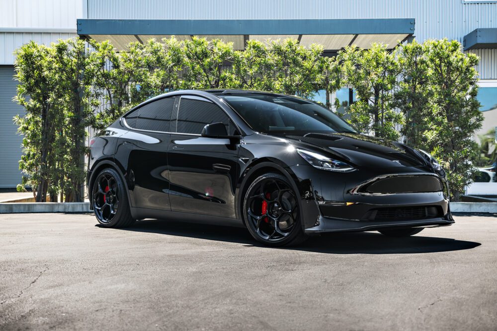 Tesla Model Y with Carbon Aero Parts on 21 inch UP-05 Forged Wheels In Gloss Black