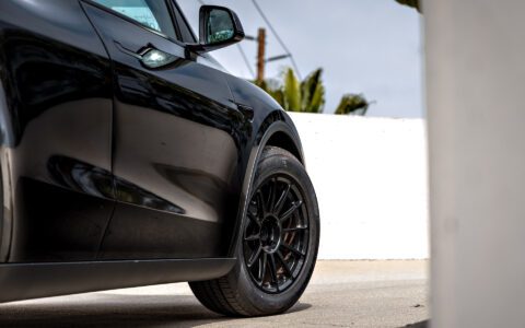 2026 Diamond Black Model Y Juniper on 18 inch Off-Road Spec UP-03 in Satin Black