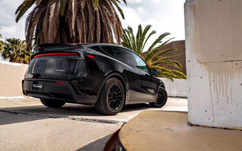 2026 Diamond Black Model Y Juniper on 18 inch Off-Road Spec UP-03 in Satin Black