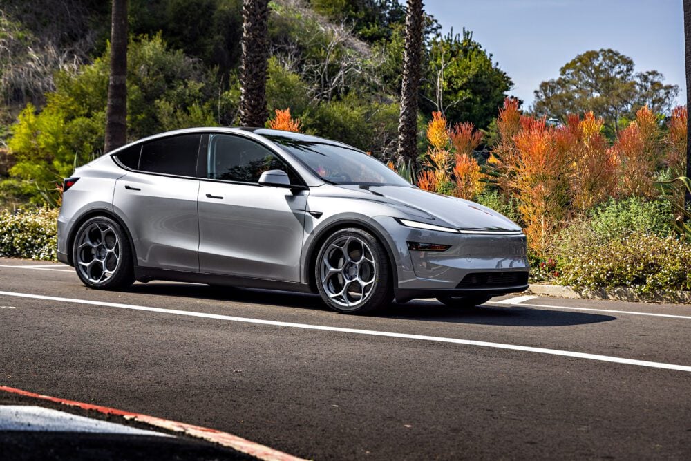 Tesla Model Y Juniper – UP-05 Forged Wheels in Satin Titanium