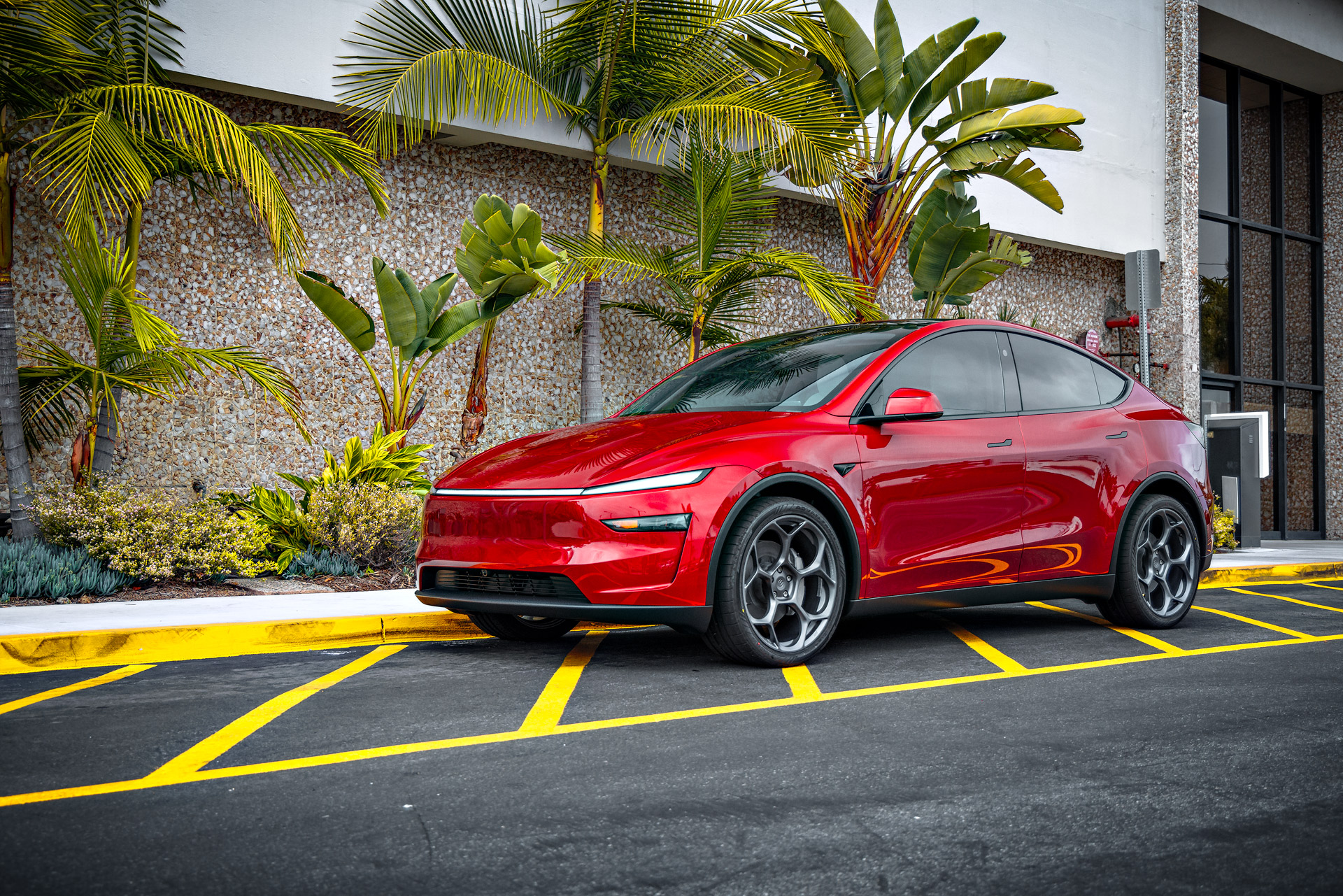 Ultra Red Tesla Model Y Juniper with Satin Titanium 21 inch UP-05 Forged Wheels