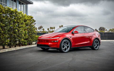 Ultra Red Tesla Model Y Juniper with Satin Titanium 21 inch UP-05 Forged Wheels