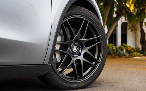 2026 Model Y Launch Edition on UP X BBS FLUGPLATZ Wheels in Asteroid Graphite