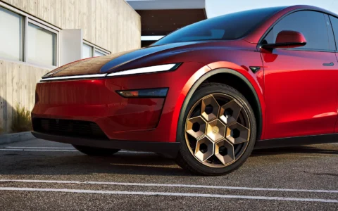 Ultra Red Tesla Model Y Juniper on CYBRHEX in Satin Bronze