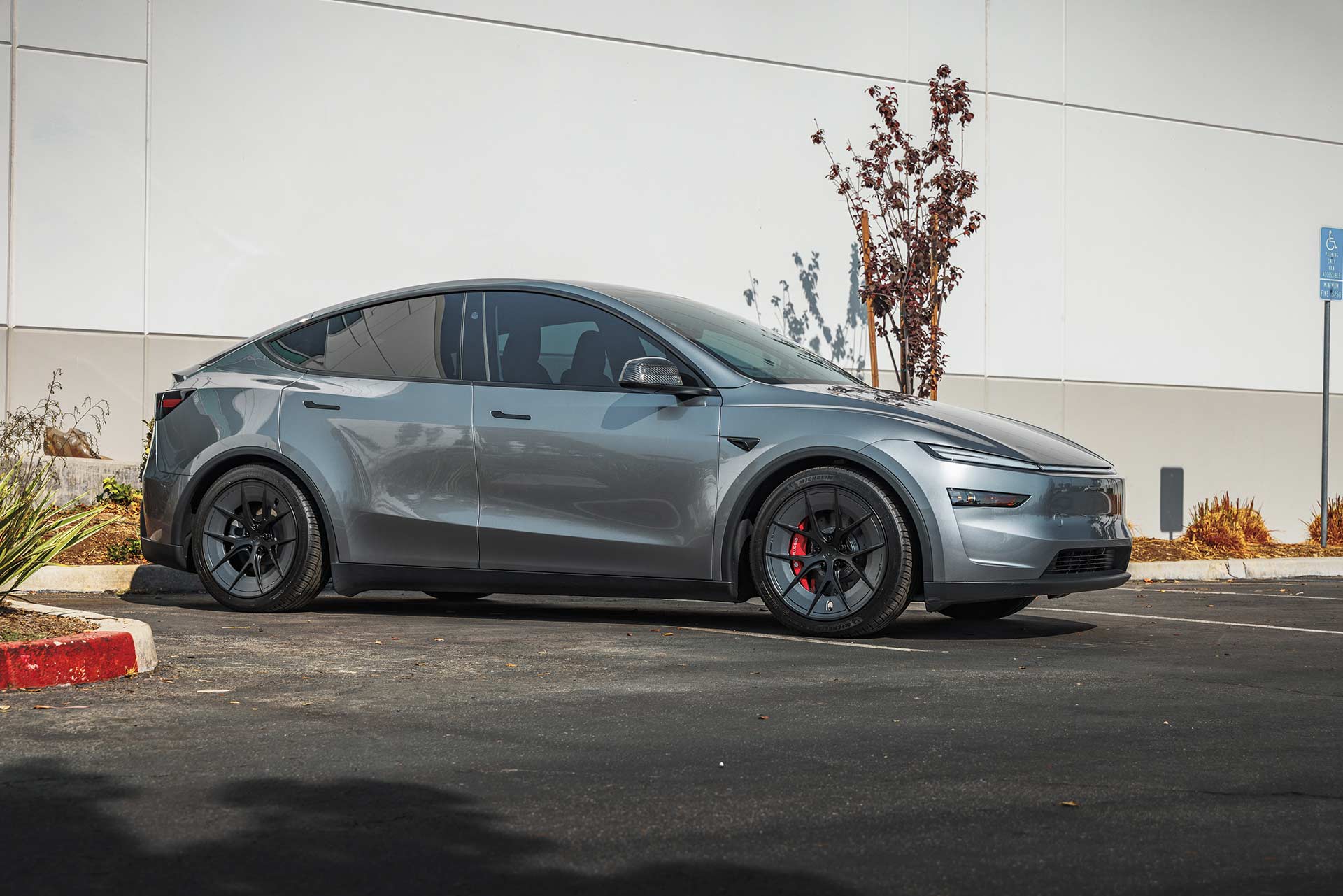 2026 Quicksilver Tesla Model Y Juniper on UP Forged UP-RW aka Road Warrior Wheels