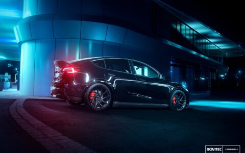 Tesla Model Y - Novitec x Vossen NV2 Wheels in Gloss Black