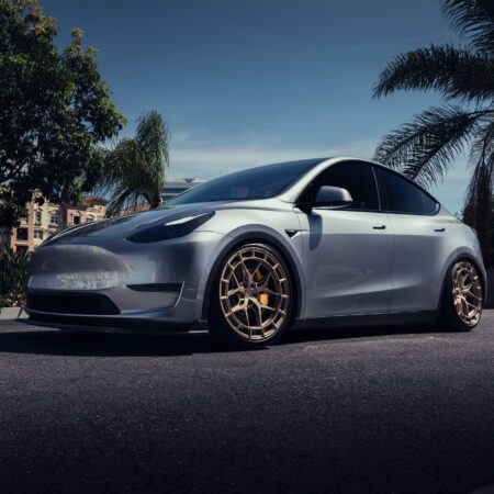 Tesla Model Y – Vossen HFX-1 Wheels in Satin Bronze