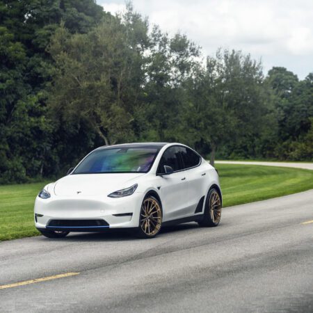White Tesla Model Y – Vossen M-X4T Wheels in Brickell Bronze