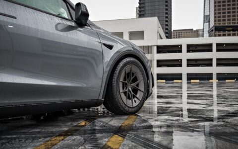 Quicksilver Tesla Model Y on 19-Inch UP Forged UP-RW Wheels