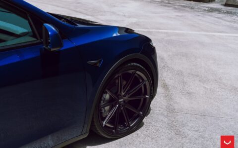Vossen HFX-2 on the Tesla Model Y: Staggered 22s Fix the Best-Seller's Biggest Problem 13 Marine Blue Tesla Model Y Juniper on Vossen HFX-2 Wheels in Satin Black