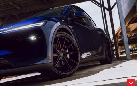 Vossen HFX-2 on the Tesla Model Y: Staggered 22s Fix the Best-Seller's Biggest Problem 11 Marine Blue Tesla Model Y Juniper on Vossen HFX-2 Wheels in Satin Black